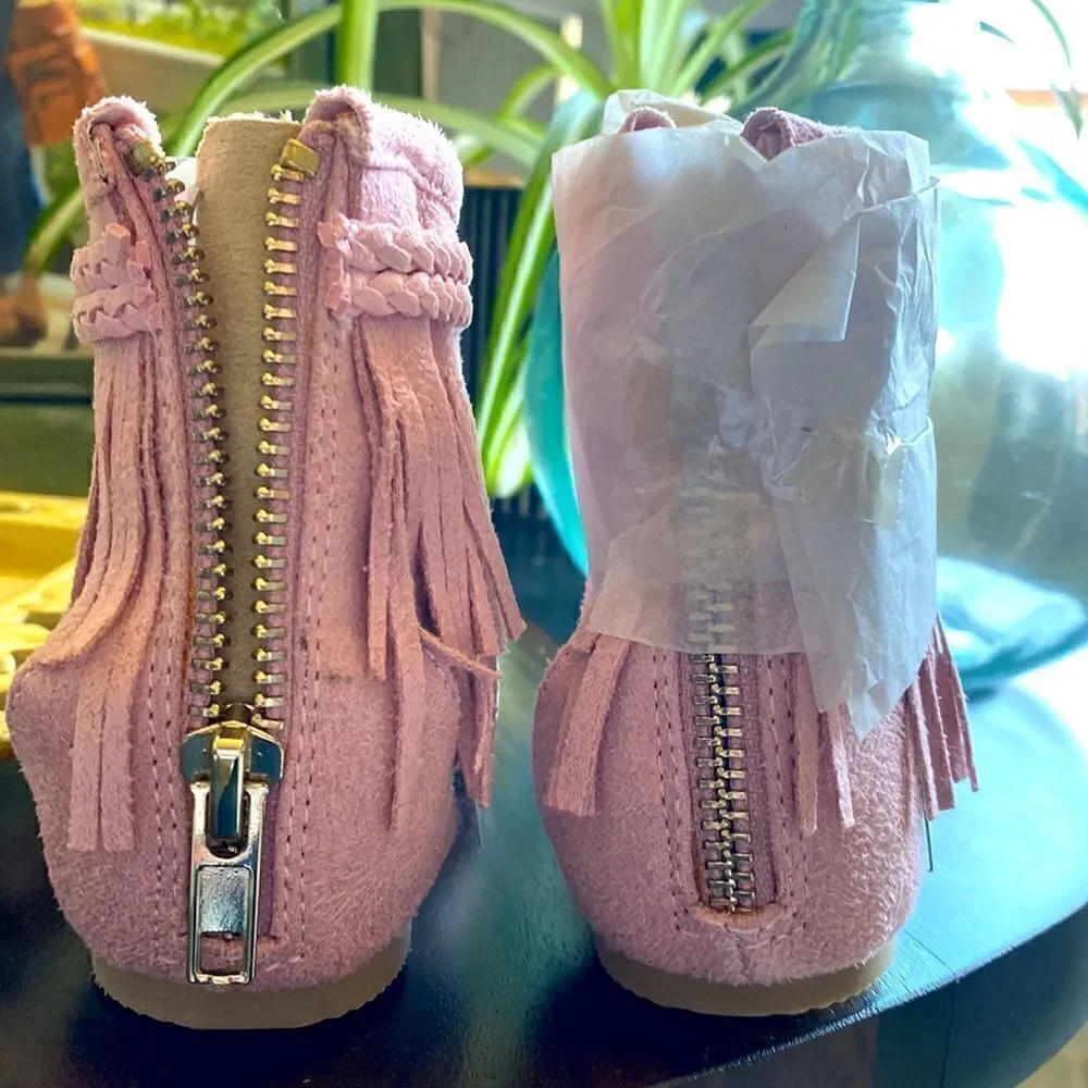 NWOT JoyFolie Fennah in Rose Pink Sandals Fringes Boho Gladiator Flats Pastel 5